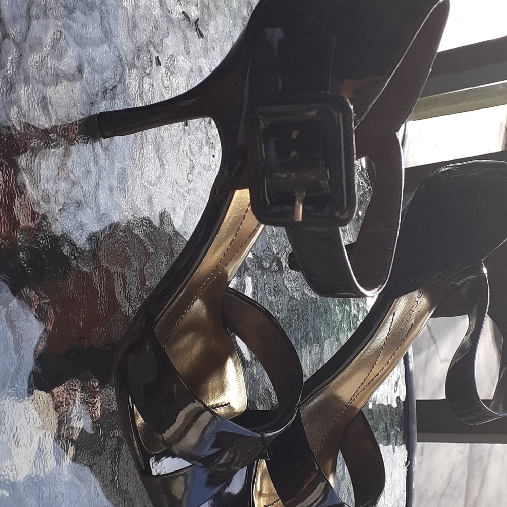 Dressy sandals